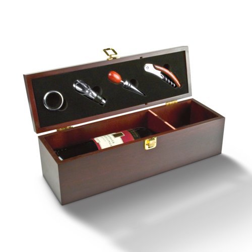 Brown wooden wine box with lid and clasp.