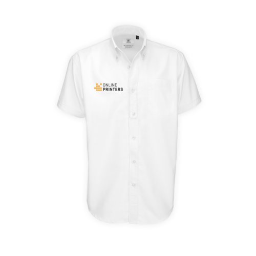 White cotton-polyester shirt with short sleeves.