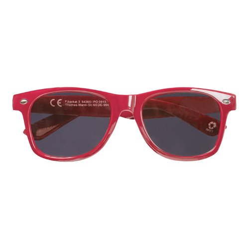 Red sunglasses made of RPET material.