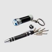 Canoas screwdriver & LED flashlight set